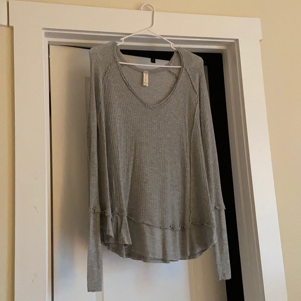 Altar’d State Grey Fitted Flutter Top